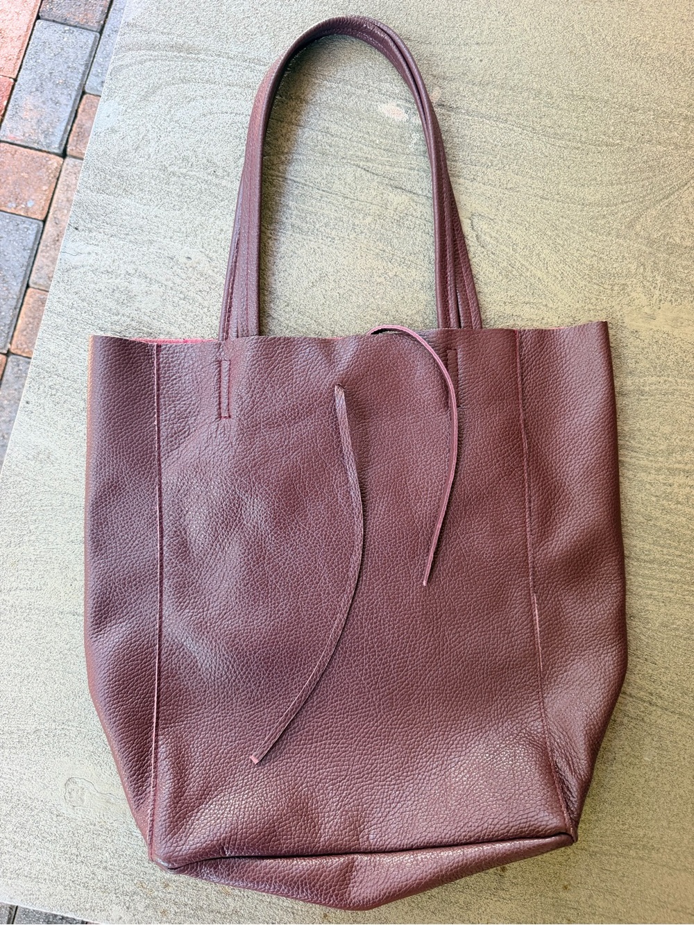 Everyday Pebbled Leather Tote in Burgundy